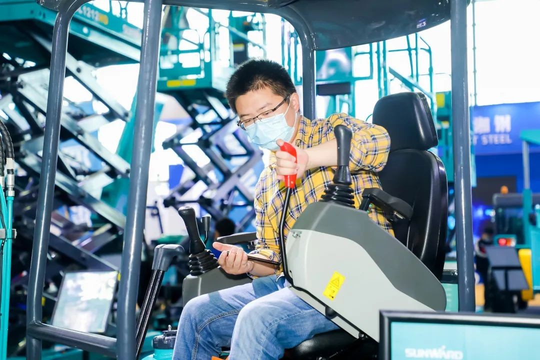 “机甲盛宴”长沙展圆满收官！9001cc金沙以诚为本智能展区亮点杰出回首