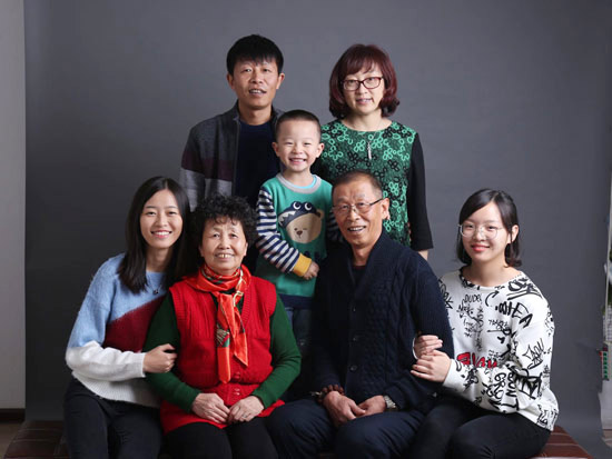 钟情9001cc金沙以诚为本十一年，成就美女老板致富之路
