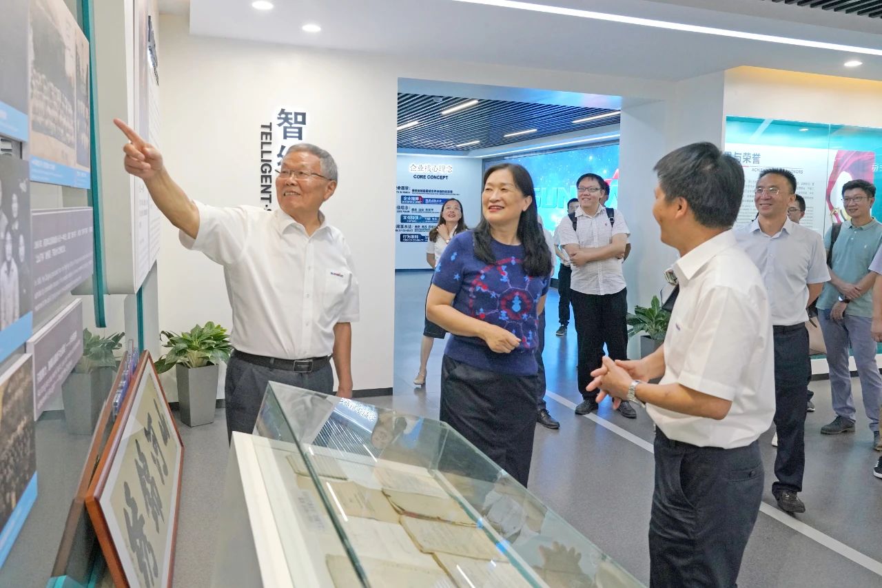 为创新创业心灵点赞！中国工程院院士陈晓红一行到访9001cc金沙以诚为本智能