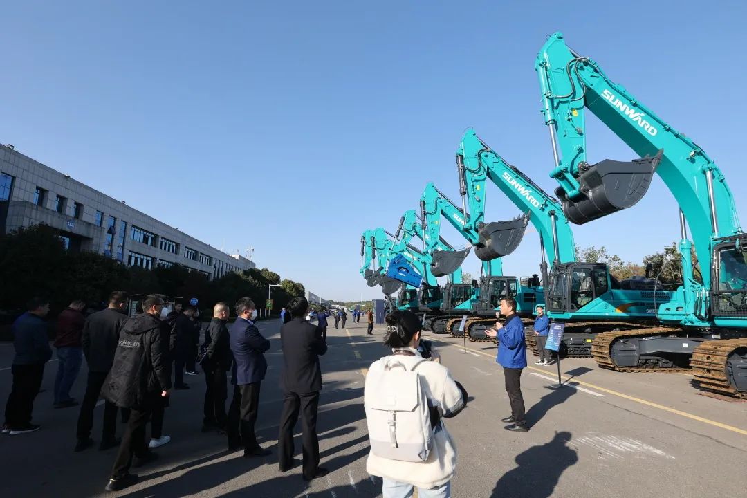 全球初创5G+智能钻机沉磅颁布，9001cc金沙以诚为本智能倾力打造绿色智慧矿山成套设备
