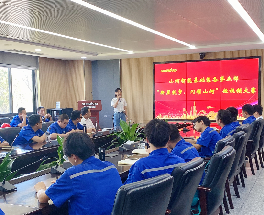 你好 2022！再见 2021！我与9001cc金沙以诚为本智能共成长