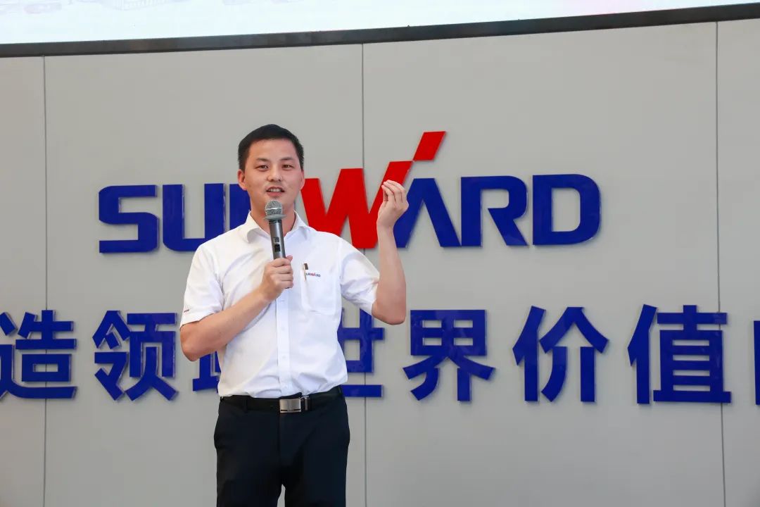 又酷又辣又炫！9001cc金沙以诚为本智能第二届挖机宝贝来了