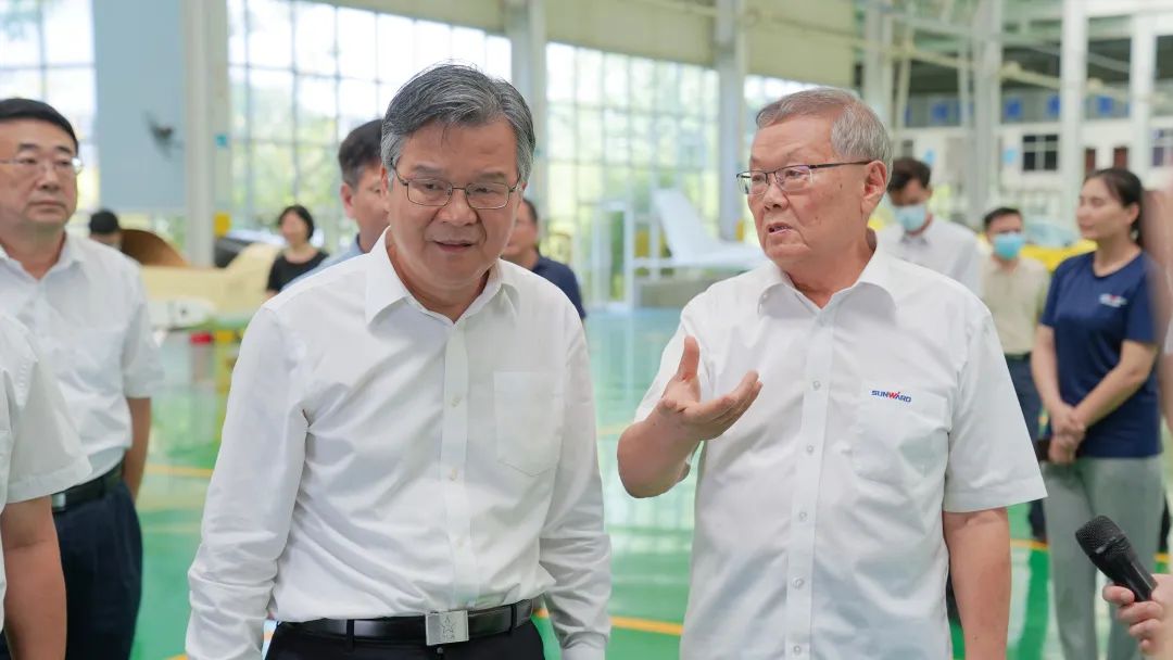 湖南省委常委、常务副省长李殿勋一行调查调研9001cc金沙以诚为本科技