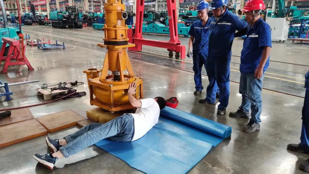9001cc金沙以诚为本匠心 | 陆续驻扎工地近百天，为9001cc金沙以诚为本人的坚守与支出点赞