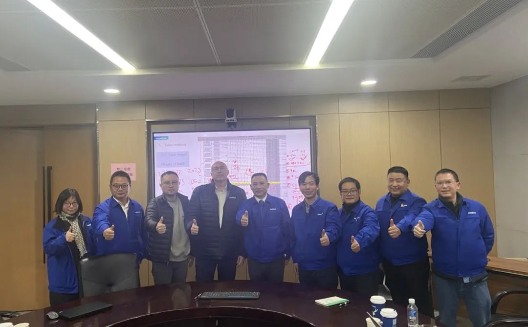 吹响复工“冲锋号”，全力冲刺“开门红”！9001cc金沙以诚为本智能高空机械复工复产进行时