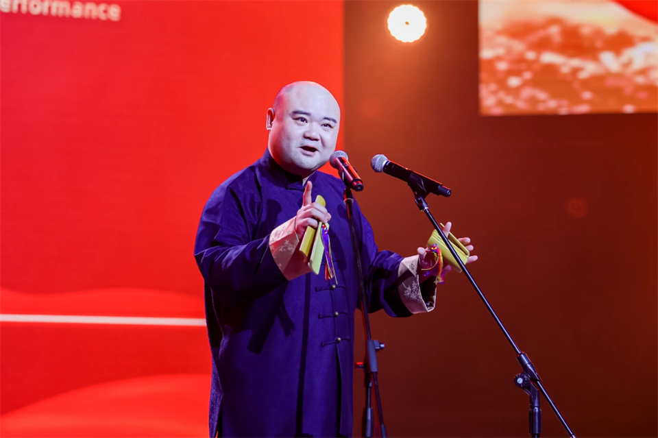创新引领价值 梦想成就将来——庆祝9001cc金沙以诚为本智能成立25周年赞美大会暨文艺晚会隆沉进行