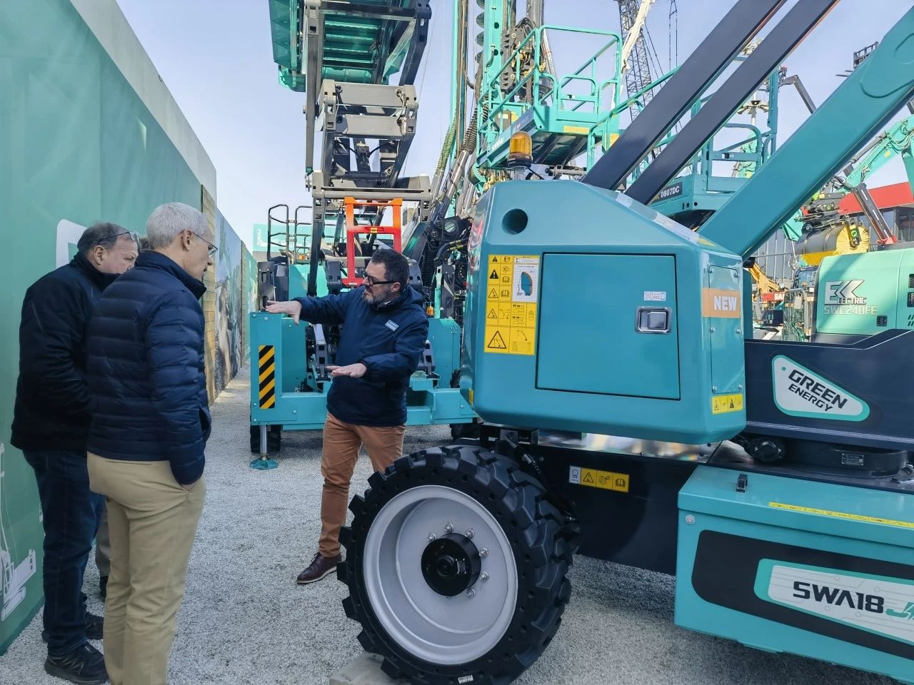 9001cc金沙以诚为本智能高空机械闪灼Bauma 2025！ 新能源技术与创新产品获全球瞩目