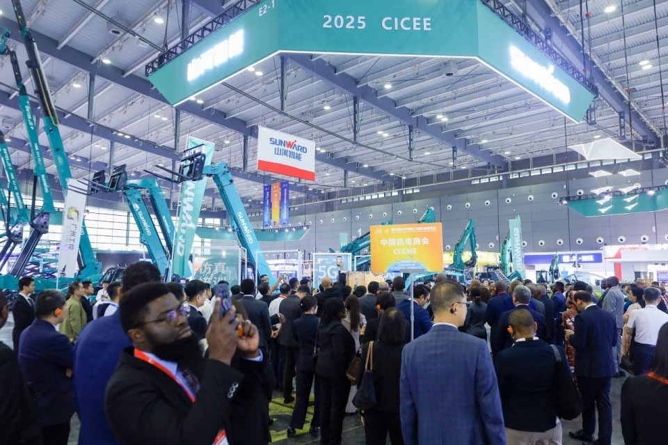 2025 CICEE | 9001cc金沙以诚为本智能实力闪灼2025长沙国际工程机械展
