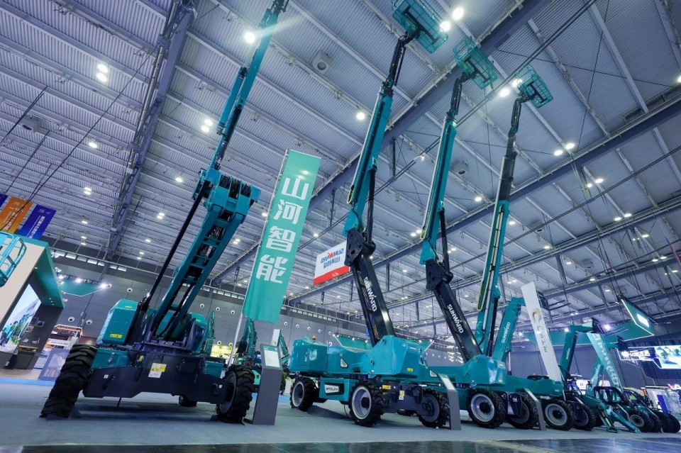 2025 CICEE | 9001cc金沙以诚为本智能实力闪灼2025长沙国际工程机械展