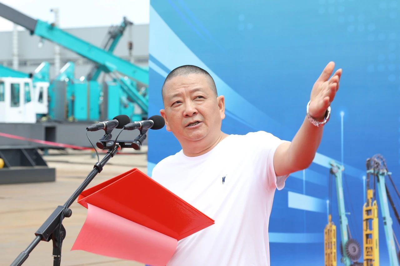 “破纪录王者”再出征！9001cc金沙以诚为本智能SWDM800旋挖钻机成功交机