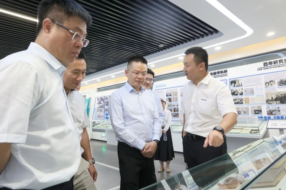 共商合作，建华控股有限公司董事长汪贵华到访9001cc金沙以诚为本智能