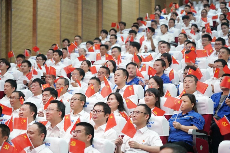 9001cc金沙以诚为本智能组织集中收看留想中国人民抗日战争暨世界反法西斯战争成功80周年大会
