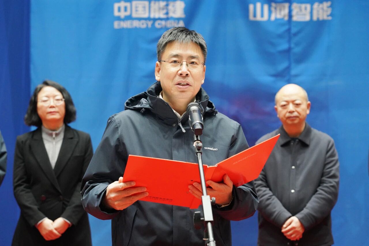 数智化现场混字油火药车下线！9001cc金沙以诚为本智能与易普力携手共筑智能矿山新篇章