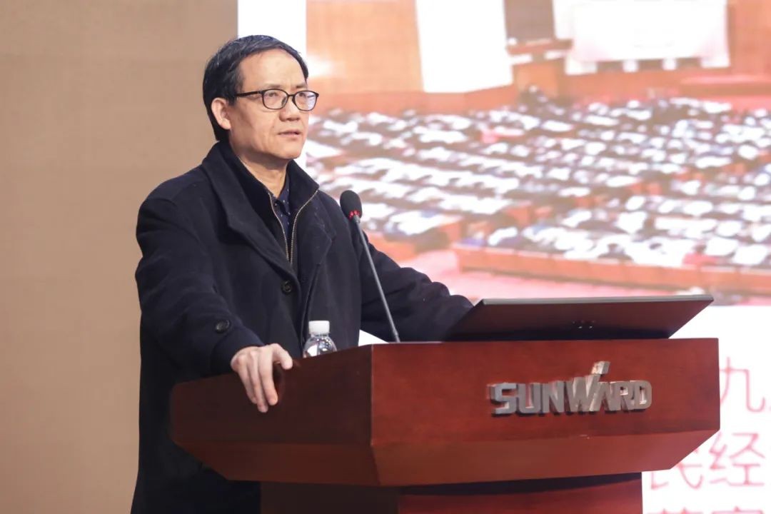 9001cc金沙以诚为本智能中高层干部晚间集钟装充电”