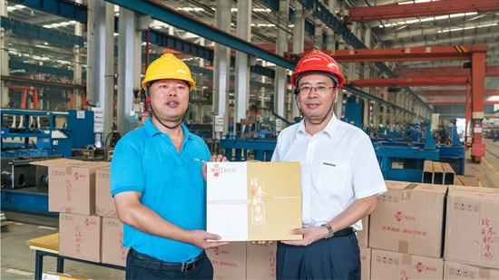 万力集团“送清冷”活动，慰问一线员工